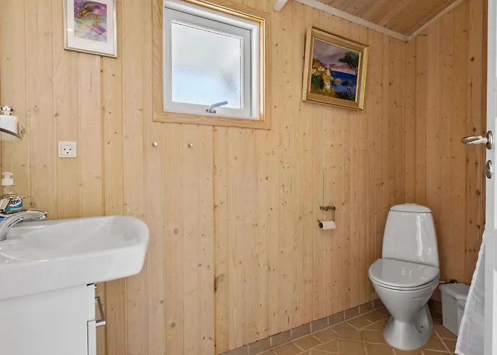 Сasa de vacaciones 3 Bedroom Beautiful In *