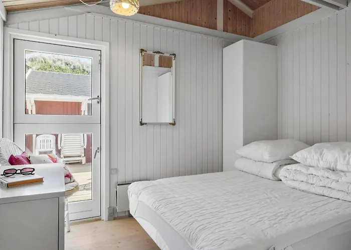 3 Bedroom Beautiful In Сasa de vacaciones